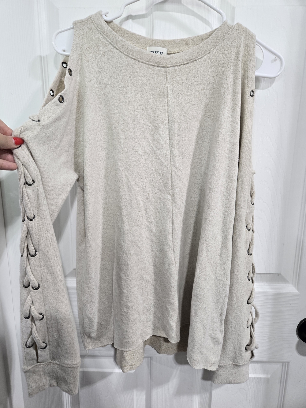 BKE Cold Shoulder Lace-Up Sleeve Women's Sweater - Cream